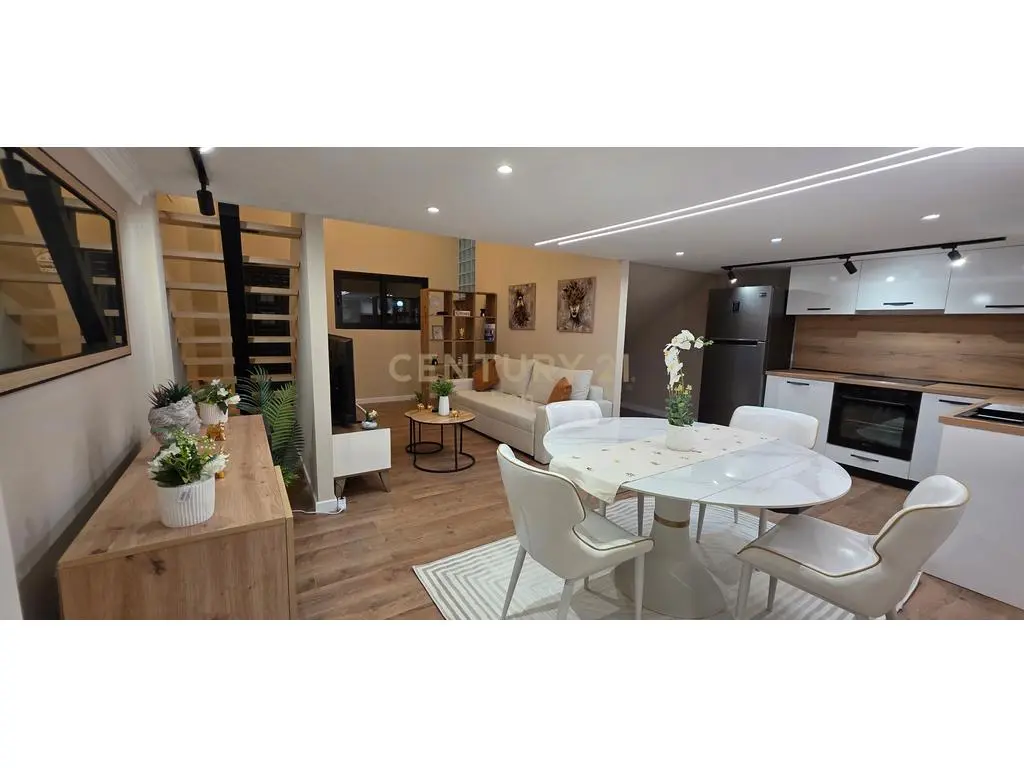 Estudio en venta con parking, Playa de Durrës