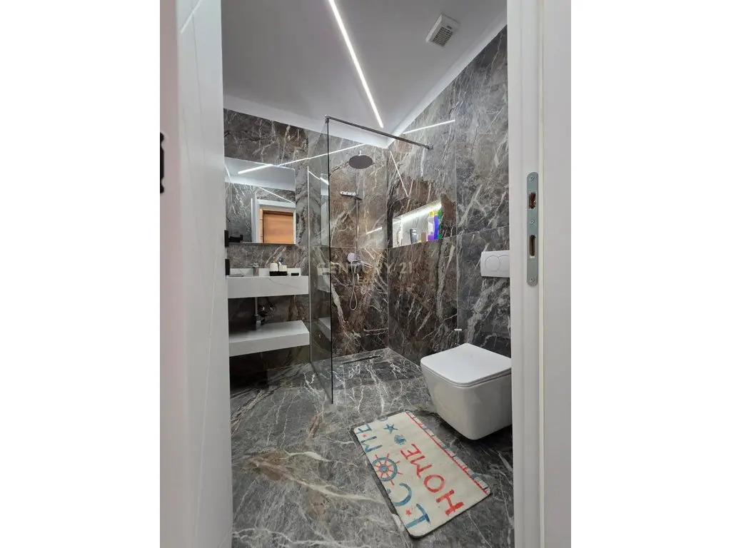 Superb 2-bedroom apartment for sale in Railway Beach, Durrës