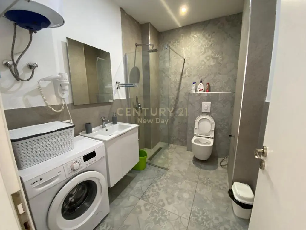 Apartamento 2+1 en venta en Kavajë