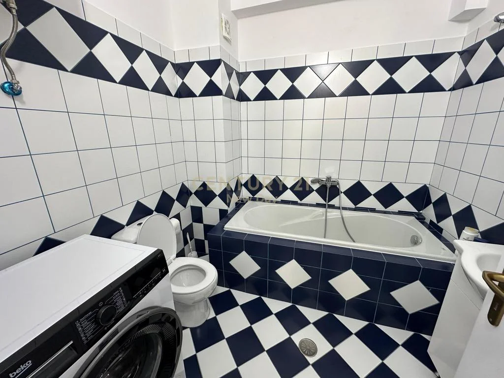 Apartamento 2+1+2 baños en venta en la playa, Durrës - 90 m²
