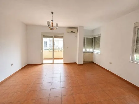 Apartamento 2+1+2 baños en venta en la playa, Durrës - 90 m²