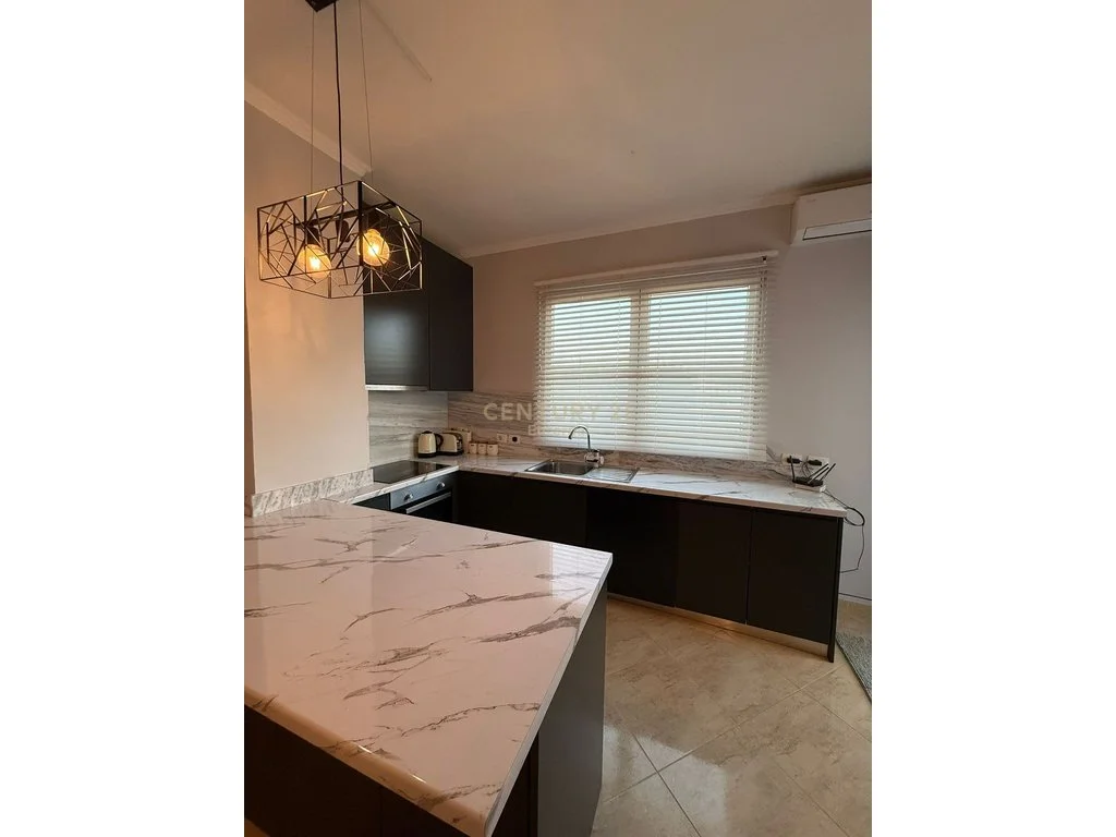 Apartamento 1+1 en venta en la playa de Golem