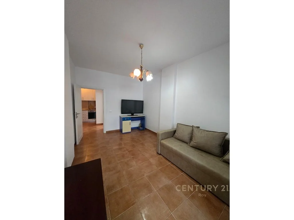 Apartamento 1+1 en venta en Golem, cerca de Miami Beach, a solo 200 m de la playa