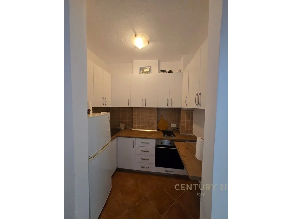 Apartamento 1+1 en venta en Golem, cerca de Miami Beach, a solo 200 m de la playa