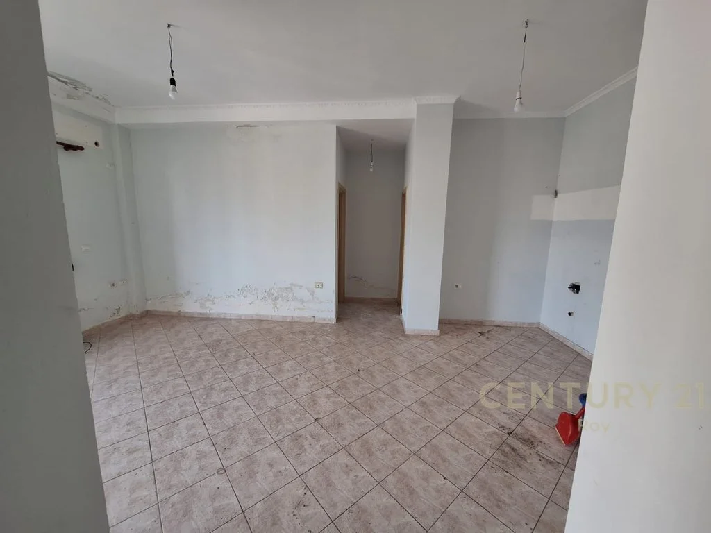 Apartamento 2+1 con vista al mar en venta en Shkallnur, Durrës - 95.735 € | 85 m²