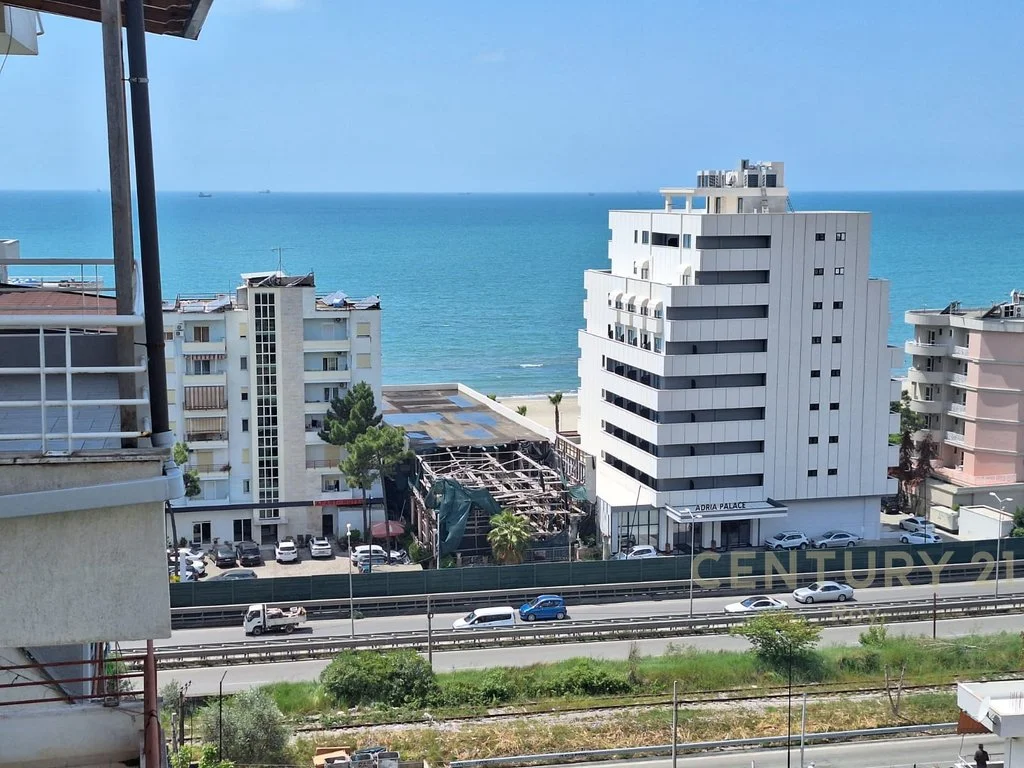 Apartamento 2+1 con vista al mar en venta en Shkallnur, Durrës - 95.735 € | 85 m²