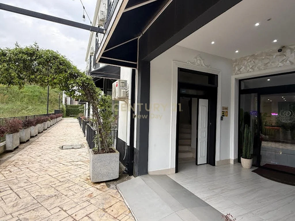 Piso 2+1 en venta en Shkëmb, Kavajë, con vista al mar