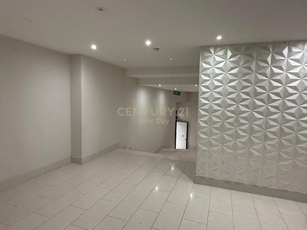 Piso 2+1 en venta en Shkëmb, Kavajë, con vista al mar