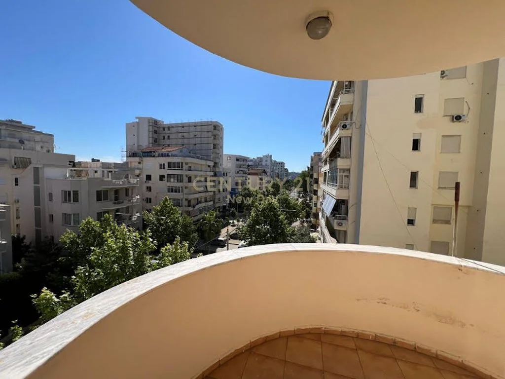 Apartamento 2+1 en venta en la playa