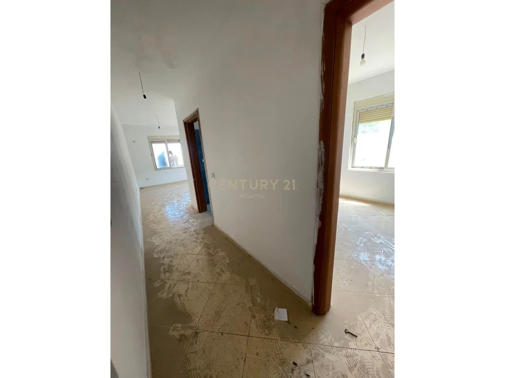 Apartamento 1+1 con vista al mar en venta en Shkëmbi i Kavajës, Durrës