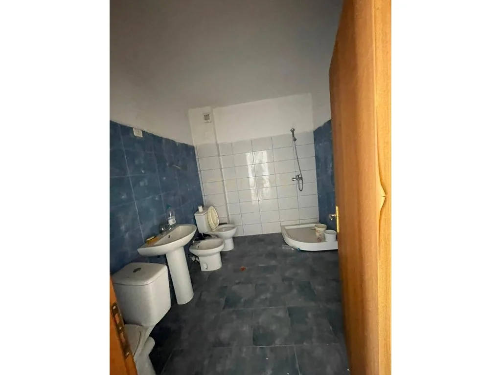 Apartamento 1+1 con vista al mar en venta en Shkëmbin e Kavajës, Durrës