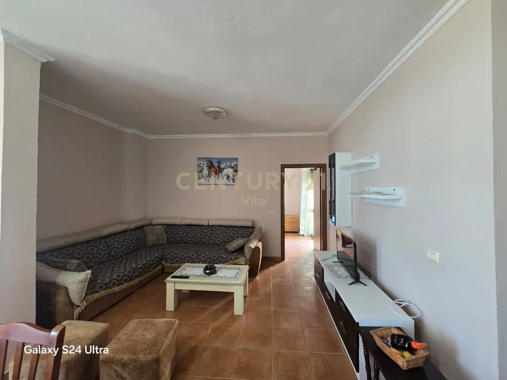 Apartamento 2+1 en venta en Golem, Durrës, cerca del mar