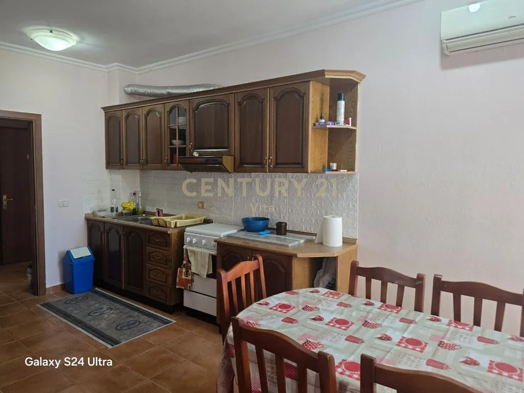 Apartamento 2+1 en venta en Golem, Durrës, cerca del mar