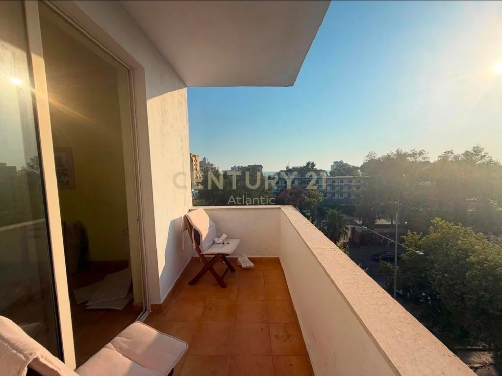 Apartamento 2+1+2 en venta en Plazh, Durrës