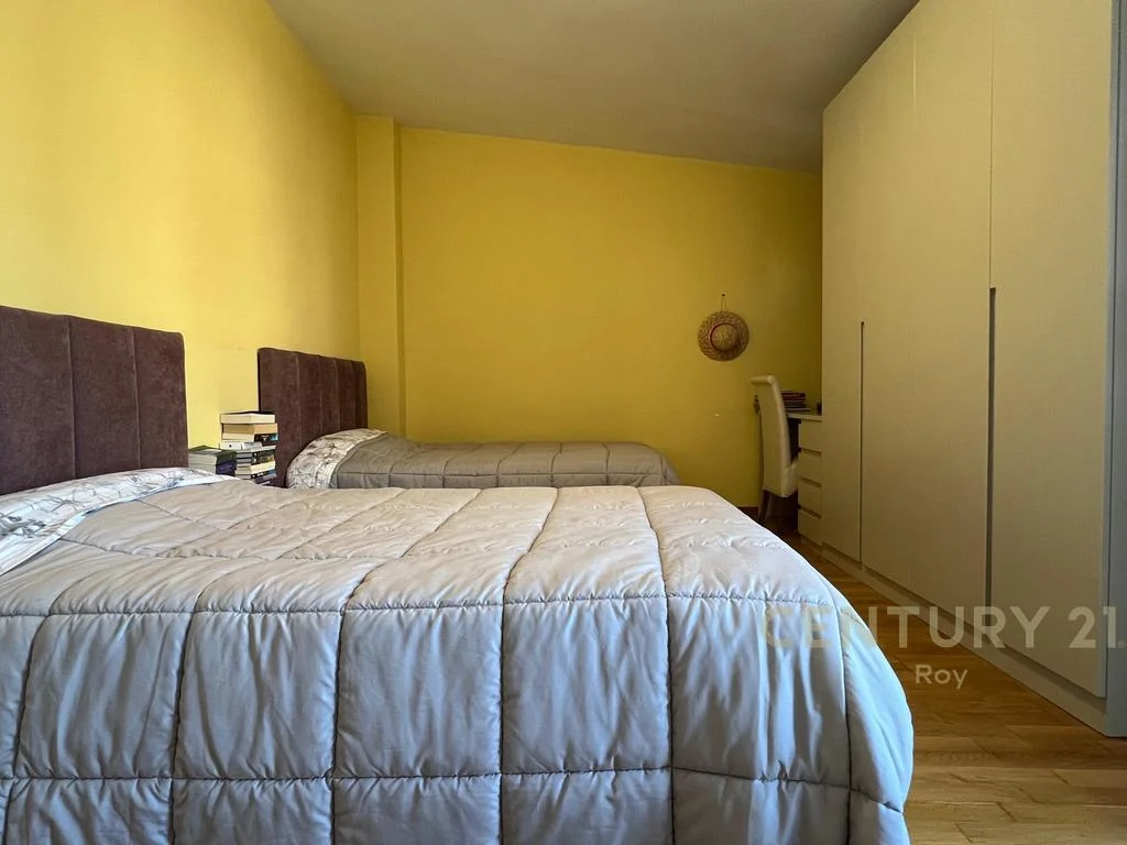 Apartamento dúplex 2+2+2 con vista al mar en venta en Ujësjelës Kanalizime, Durrës