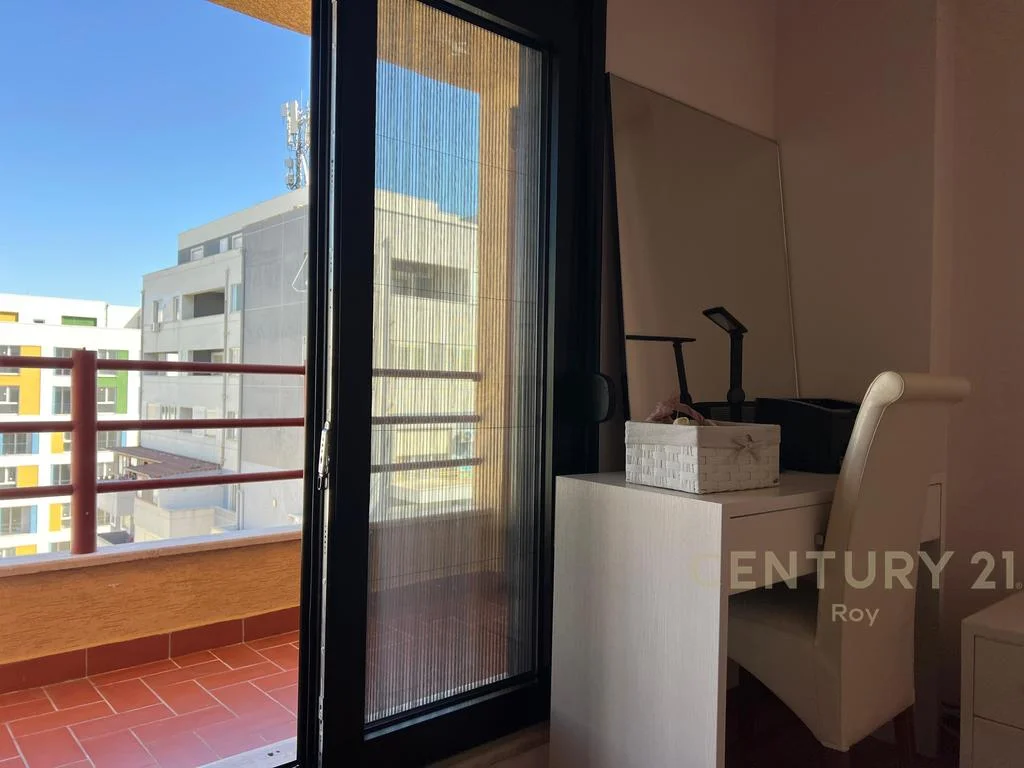 Apartamento dúplex 2+2+2 con vista al mar en venta en Ujësjelës Kanalizime, Durrës