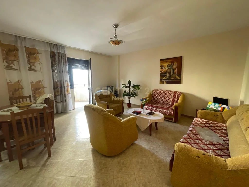 Apartment 2+1+2 for sale in Hekurudha, Plazh