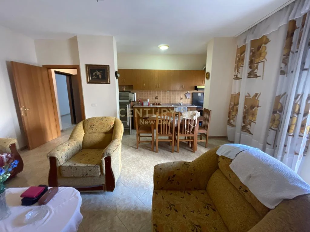 Apartment 2+1+2 for sale in Hekurudha, Plazh
