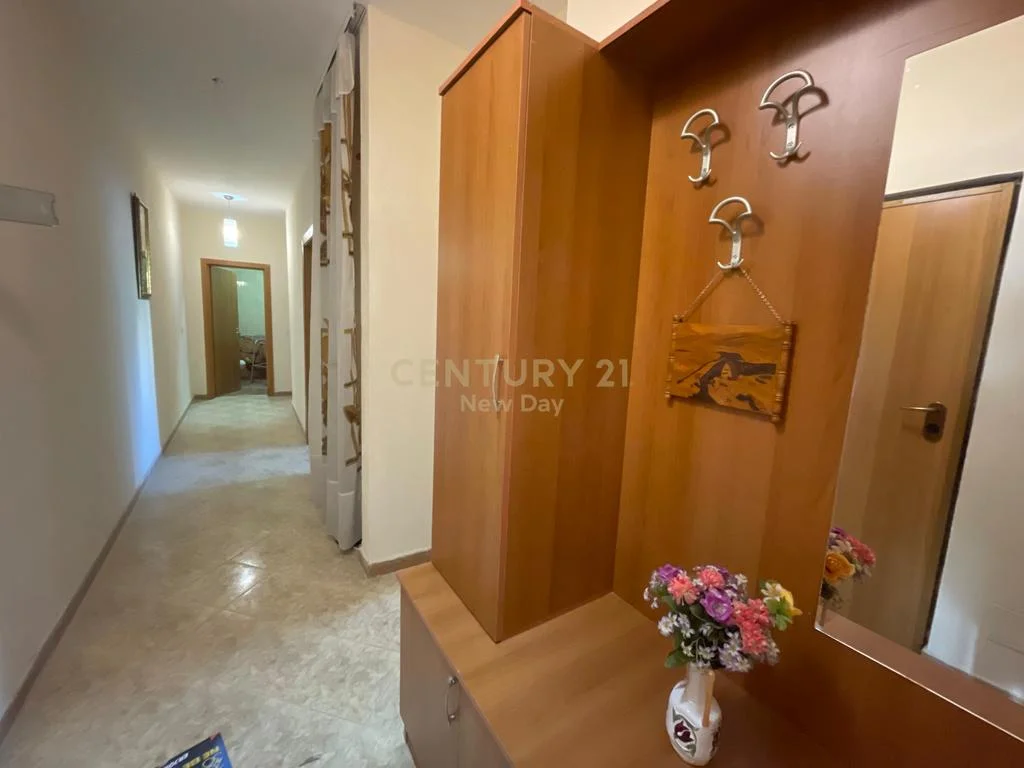 Apartment 2+1+2 for sale in Hekurudha, Plazh