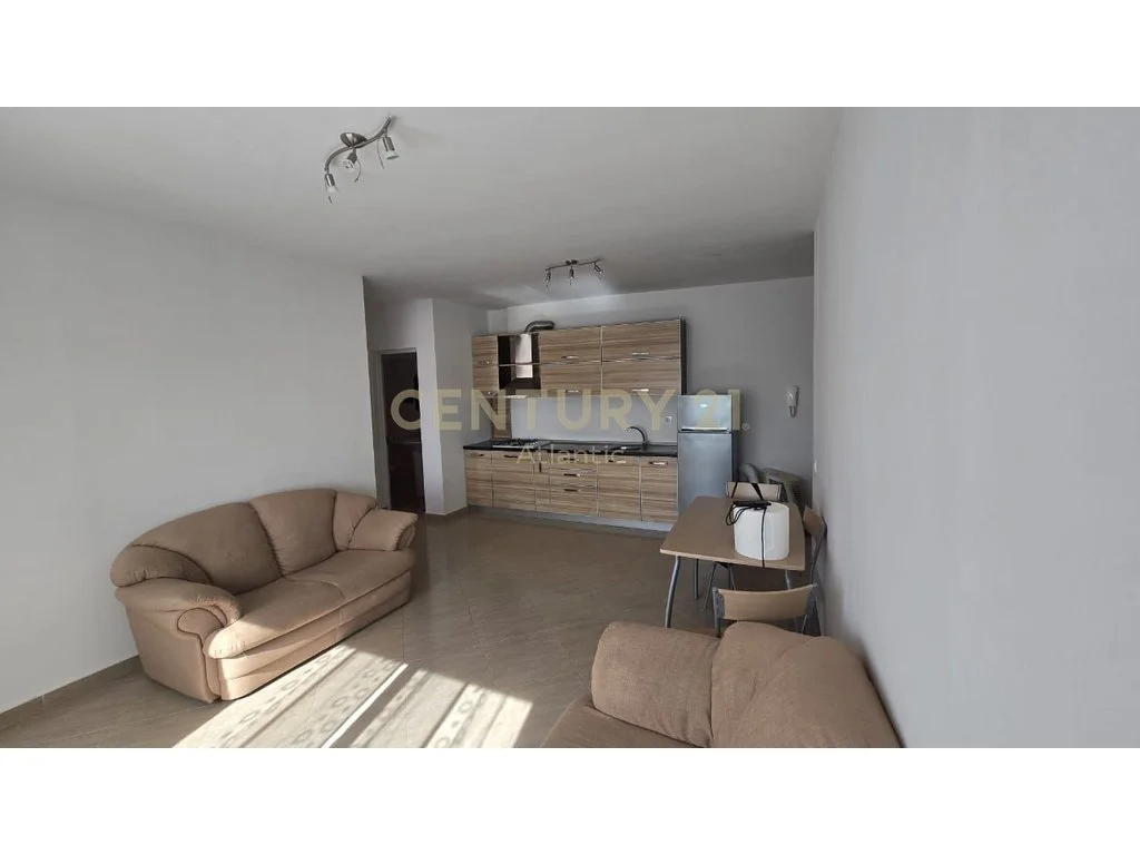 Apartamento 1+1 en venta en la playa, Durrës