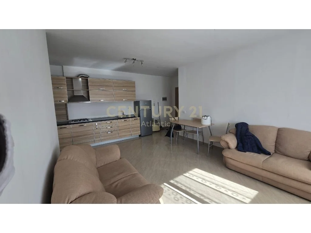 Apartamento 1+1 en venta en la playa, Durrës