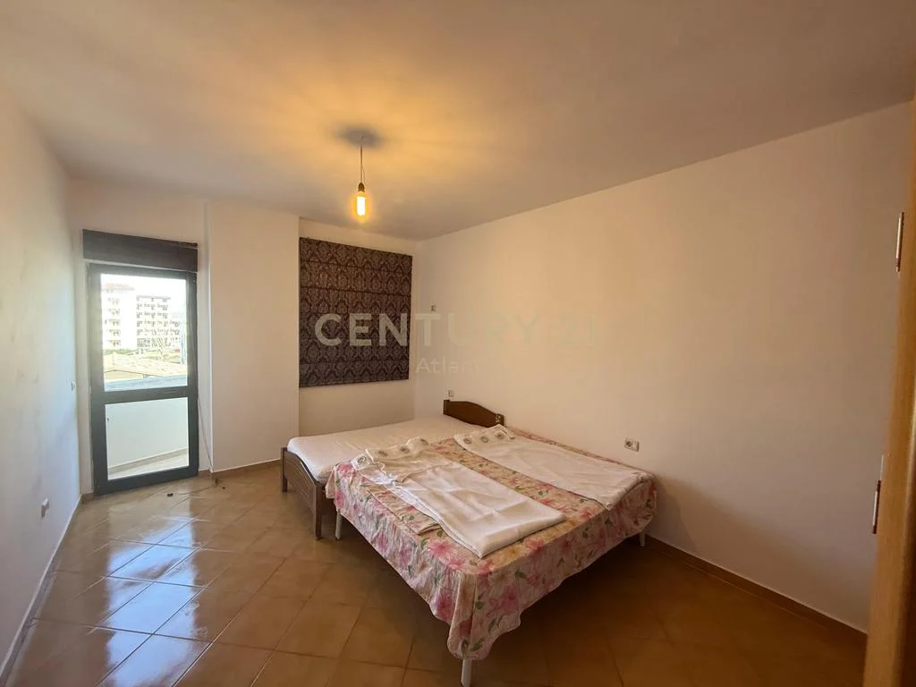 Apartamento de 2+2 habitaciones y 2 baños en venta en Rrota e Kuqe