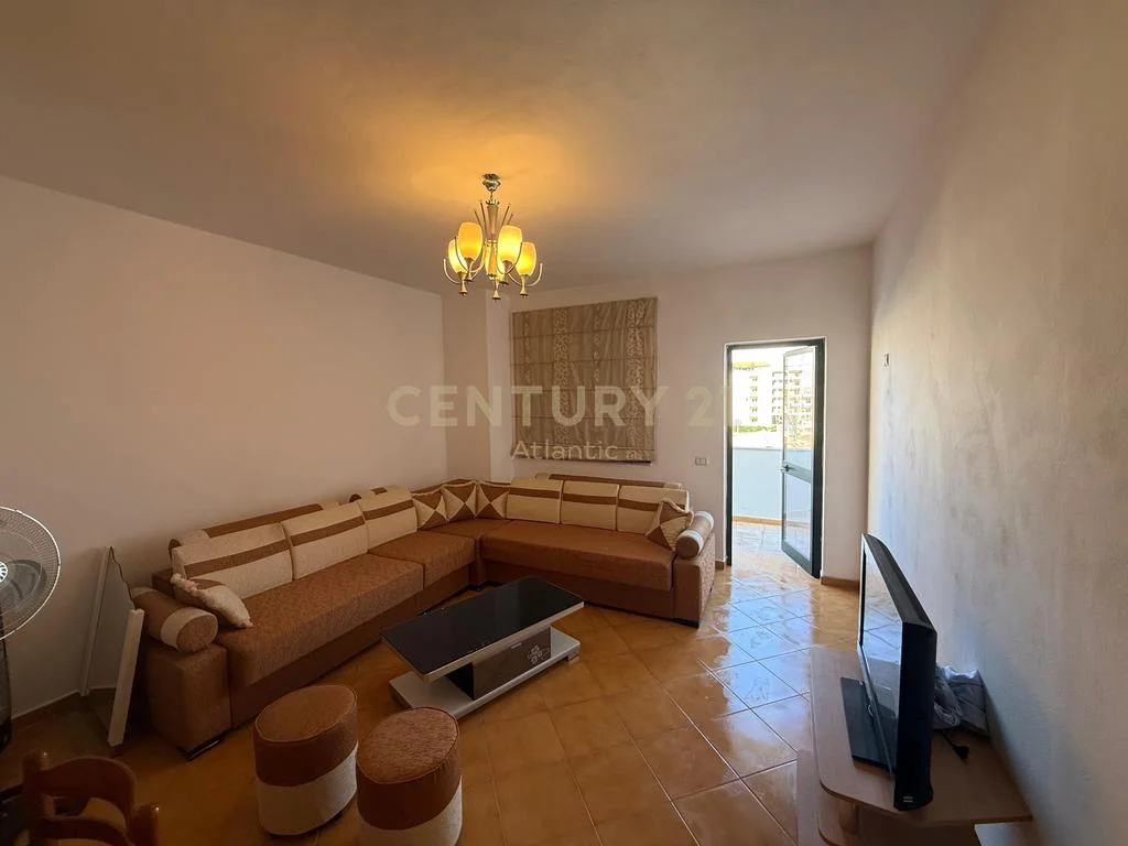 Apartamento de 2+2 habitaciones y 2 baños en venta en Rrota e Kuqe