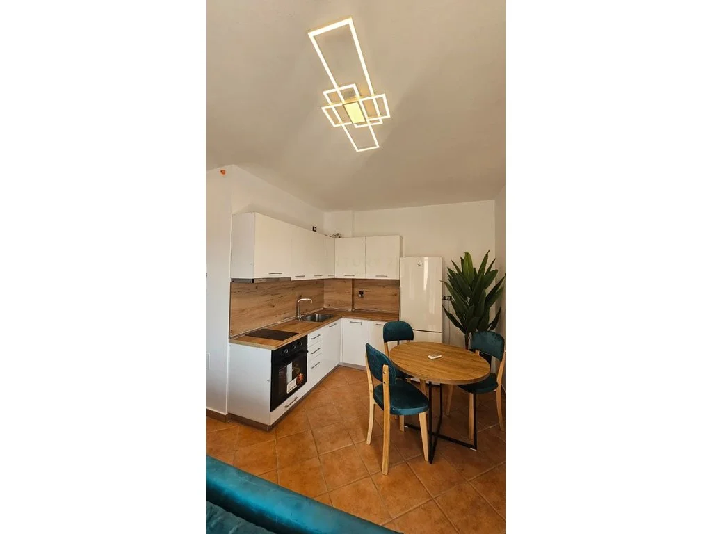 Apartamento 2+1 en venta con vista al mar en Shkëmbi i Kavajës, Durrës