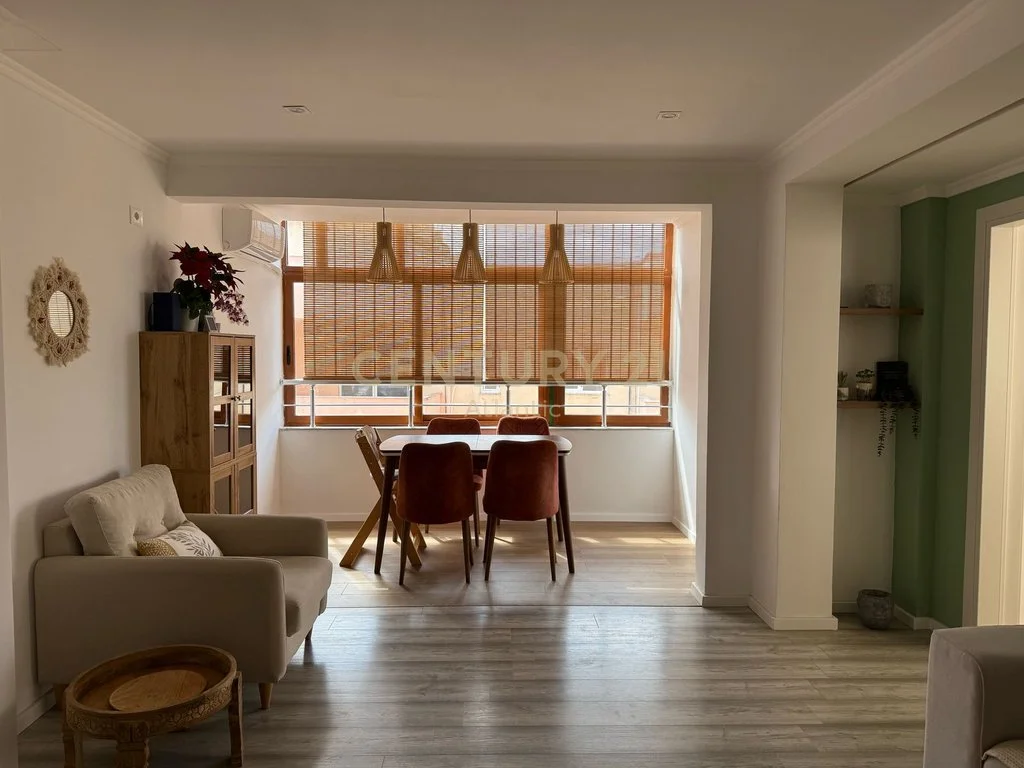 Apartamento 2+1+2 con vista al mar en venta en Durrës