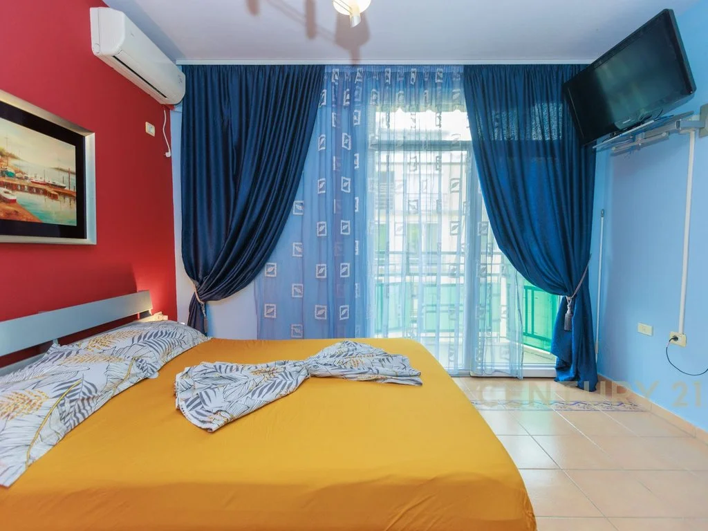 Apartamento 3+1+2 con vista al mar en venta en Golem, Durrës