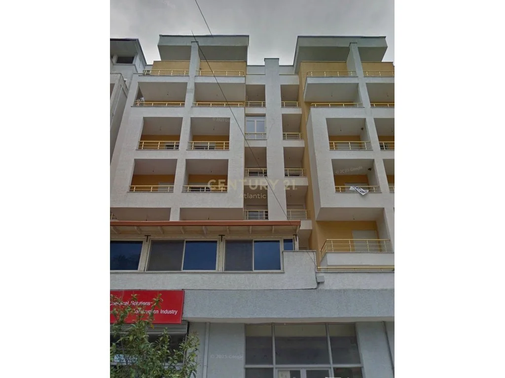 Apartamento 1+1 en venta en Shkëmbi i Kavajës, Durrës [primera línea de mar]