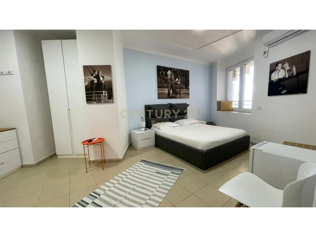Se vende magnífico apartamento 2+2 en primera línea de playa con vista al mar, Shkëmbi i Kavajës, Durrës
