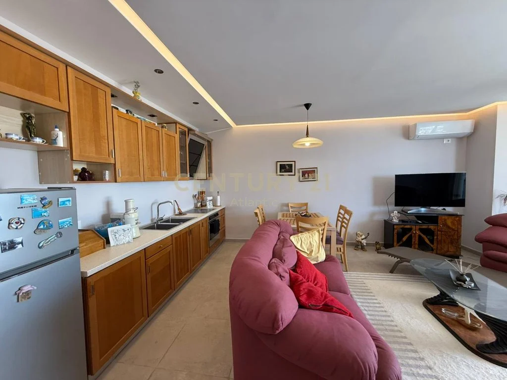 Ático 3+2 con vistas al mar y a la ciudad, Plazh Hekurudha, Durrës