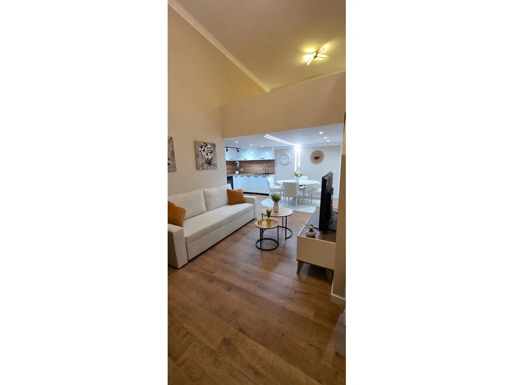 Apartamento dúplex en venta con parking, playa, Durrës