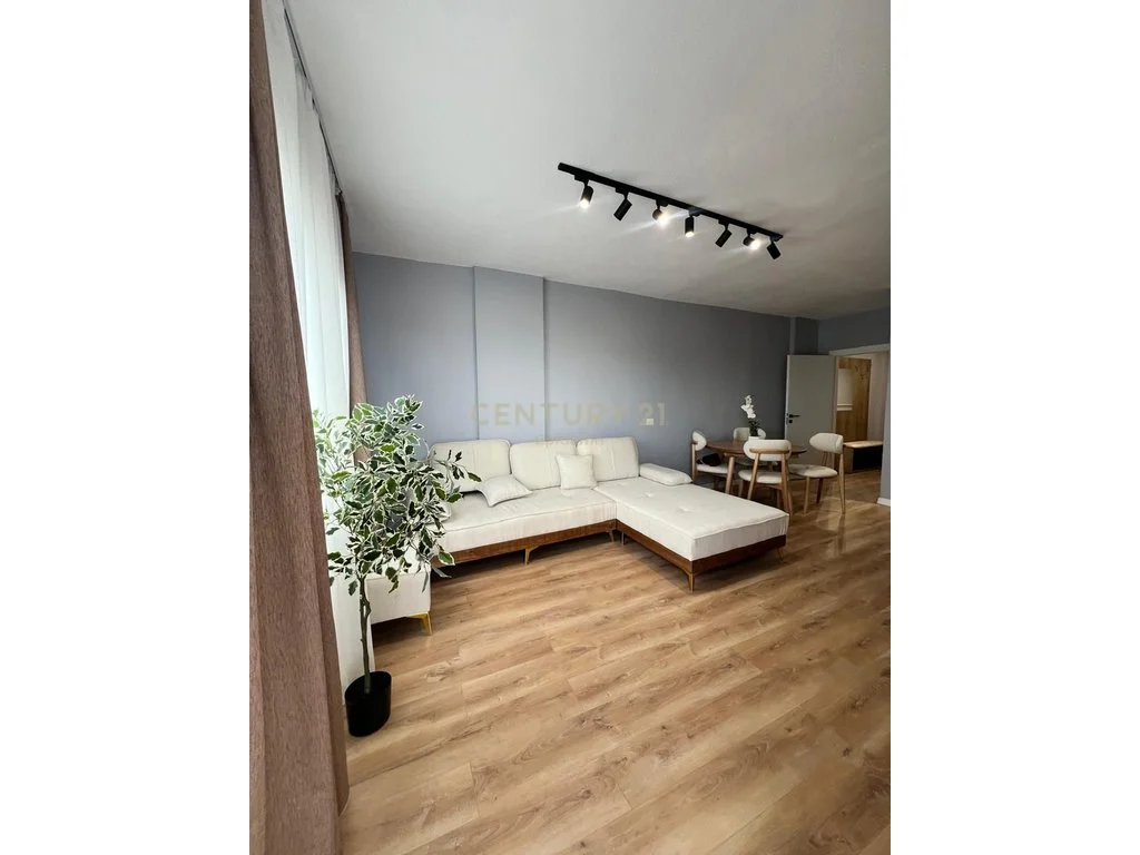 Apartamento 1+1 en venta en la playa