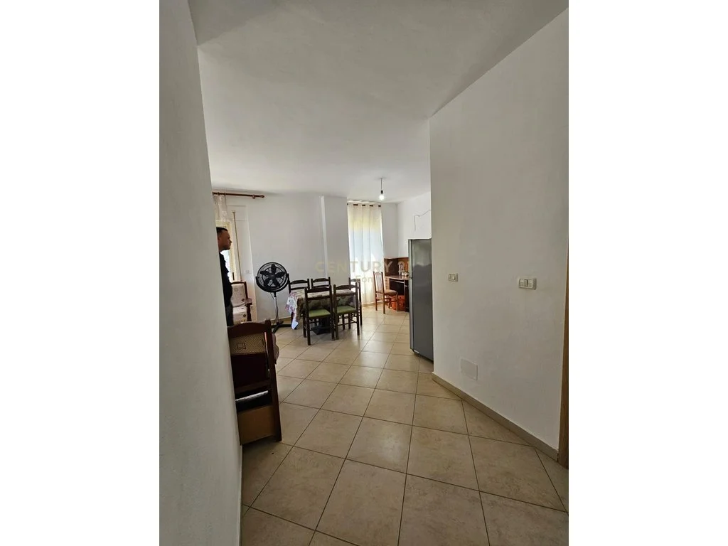 Apartamento 2+1 en venta en Plazh Iliria, Durrës