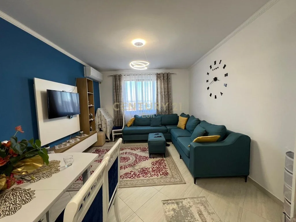 Apartamento 3+1+2 en venta en Shkozet, Durrës