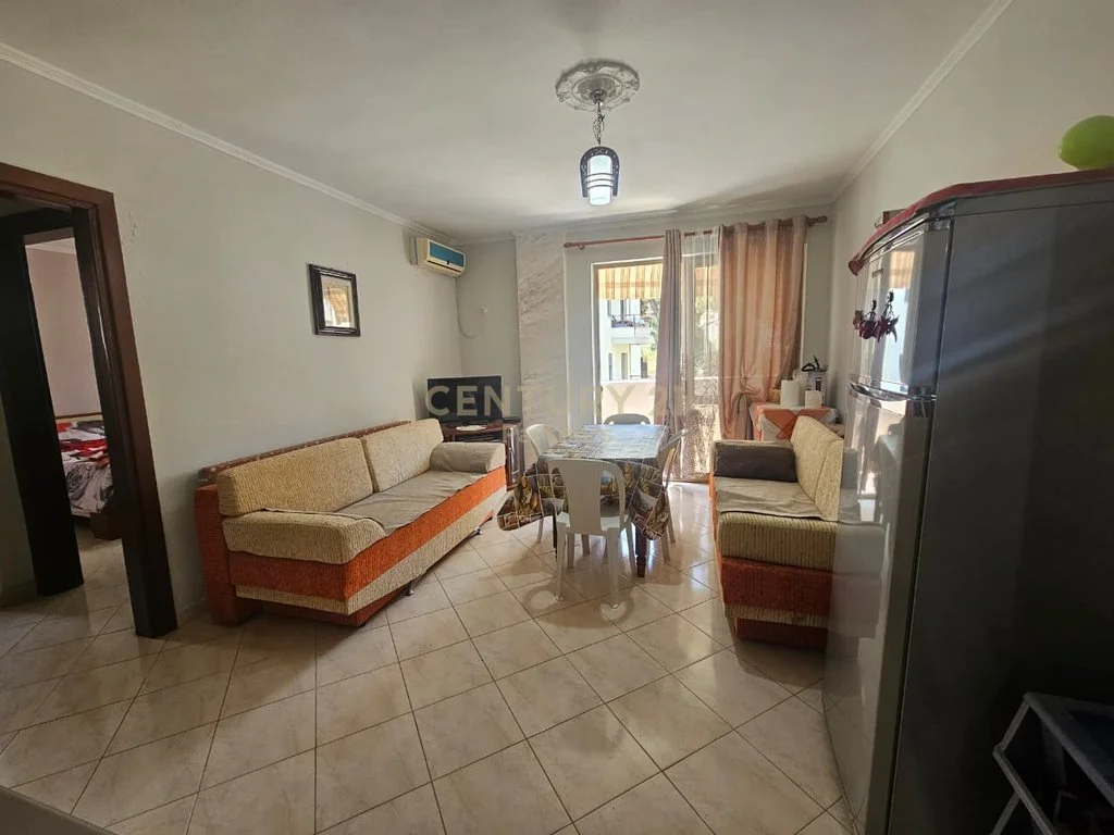 Apartamento 1+1 en venta en el complejo Alb Adriatik, Golem