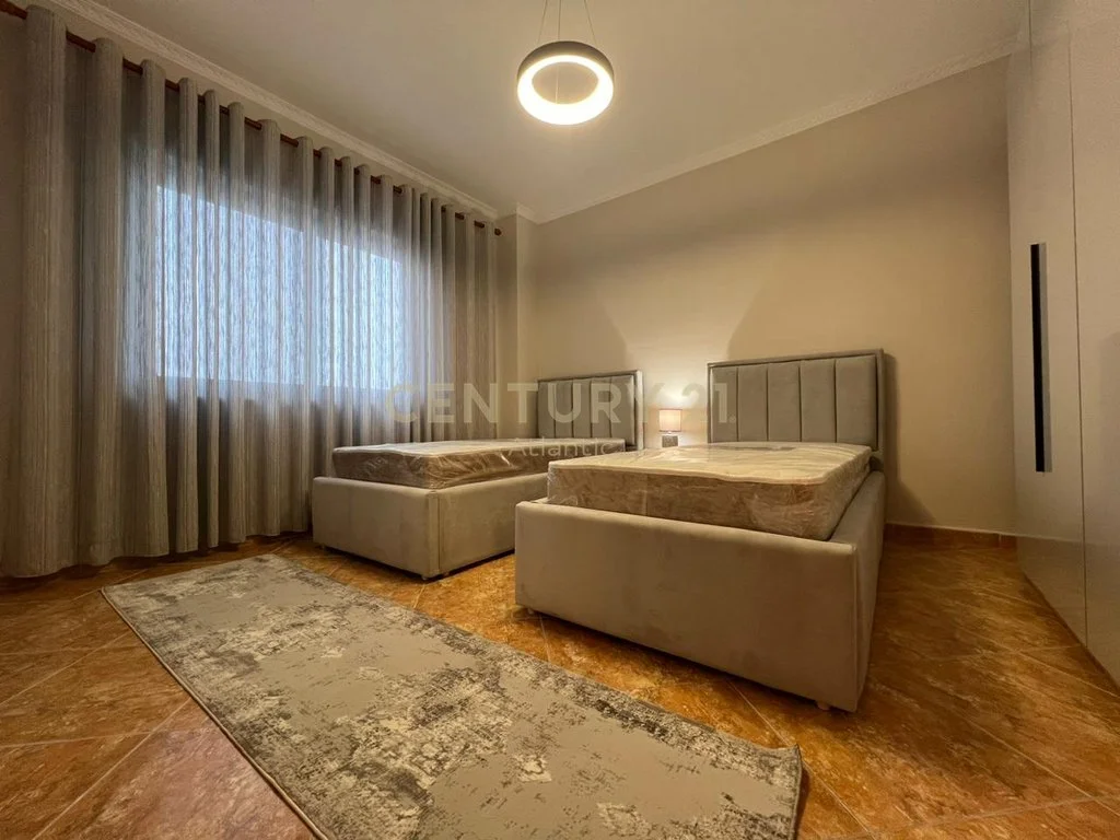 Apartamento 2+1 en venta en la residencia Eka, zona de playa – Durrës