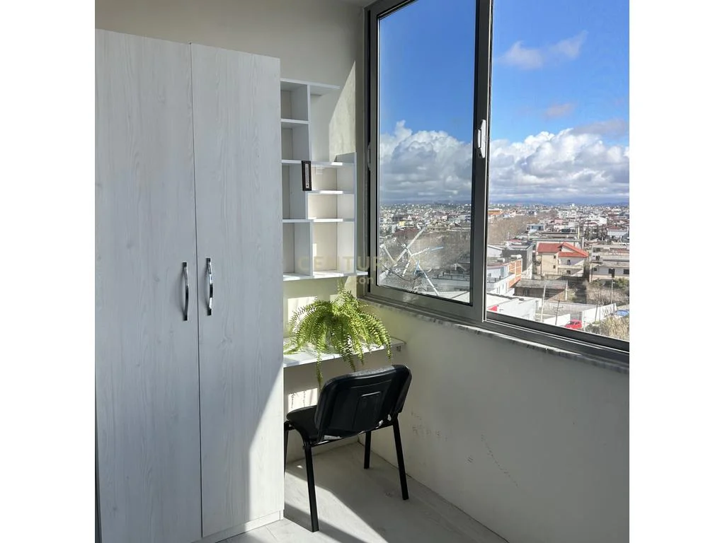 Apartamento 2+1+2 en venta cerca de la antigua URT, Durrës