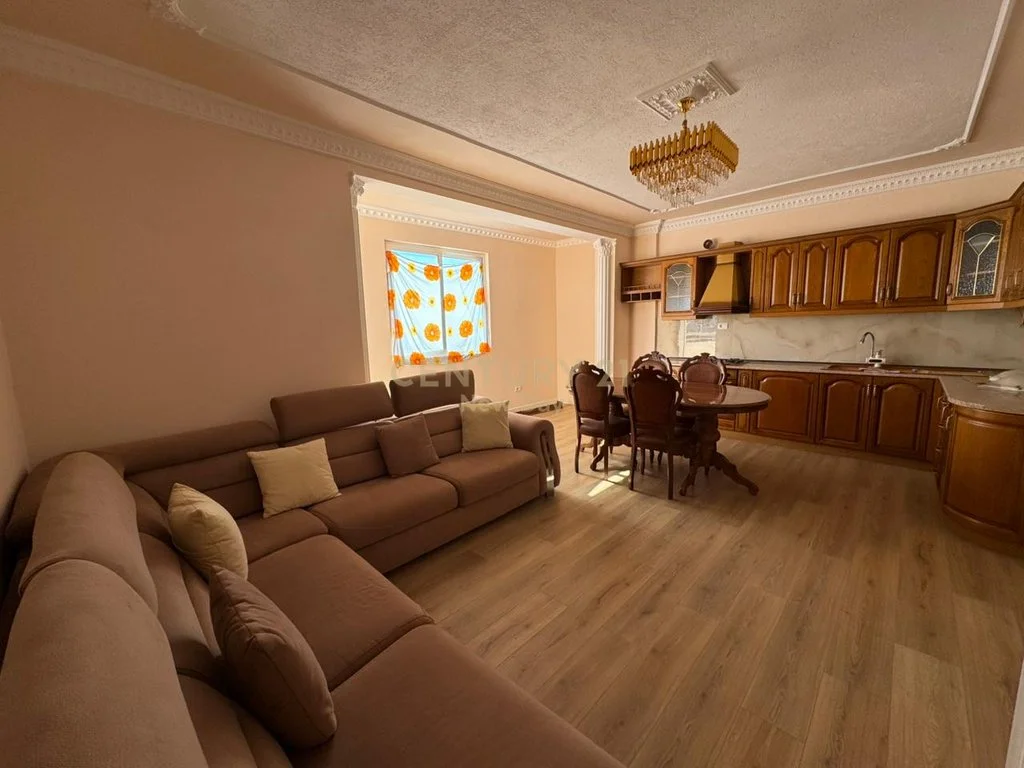 Apartamento 2+1, 2 balcones, en venta en el barrio No.6, Durrës - 176.469€ | 126 m²