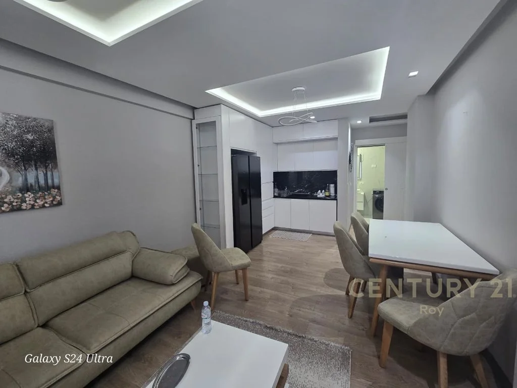 Apartamento 2+1+2 en venta cerca de Vala Park, Durrës