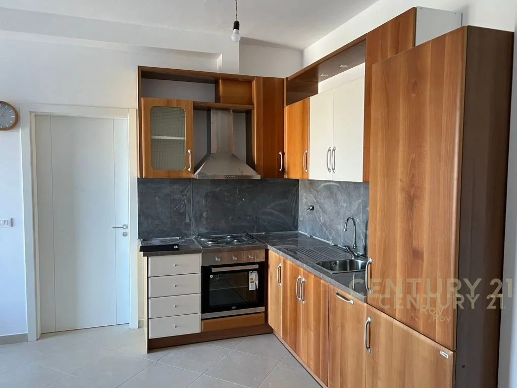 Apartamento 2+1 en venta en Qerret