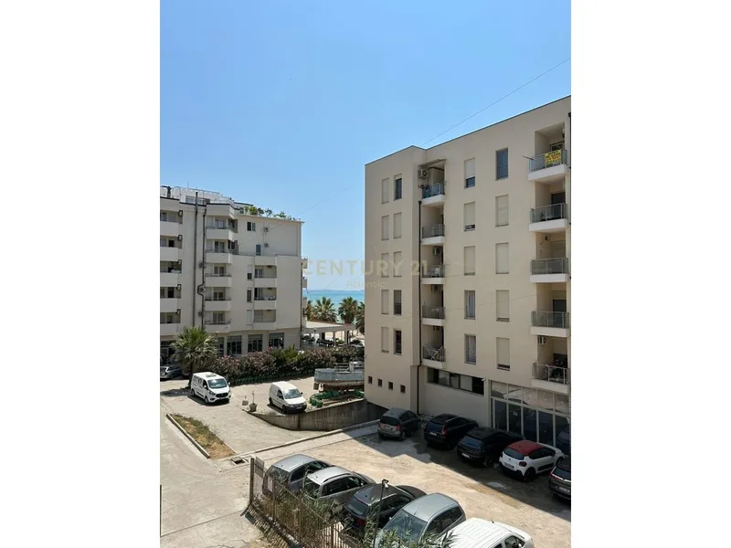 Apartamento 1+1 con terraza en venta – cerca del nuevo puerto (Marina), Durrës