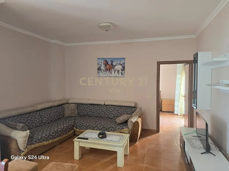 Apartamento 2+1 en venta en Golem, Durrës, cerca del mar