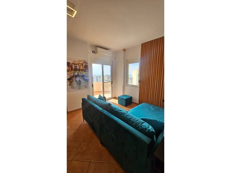Apartamento 2+1 en venta con vista al mar en Shkëmbi i Kavajës, Durrës