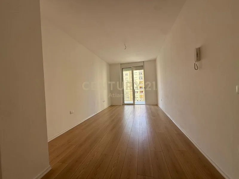 Apartamento 1+1 en venta, playa de Iliria, Durrës