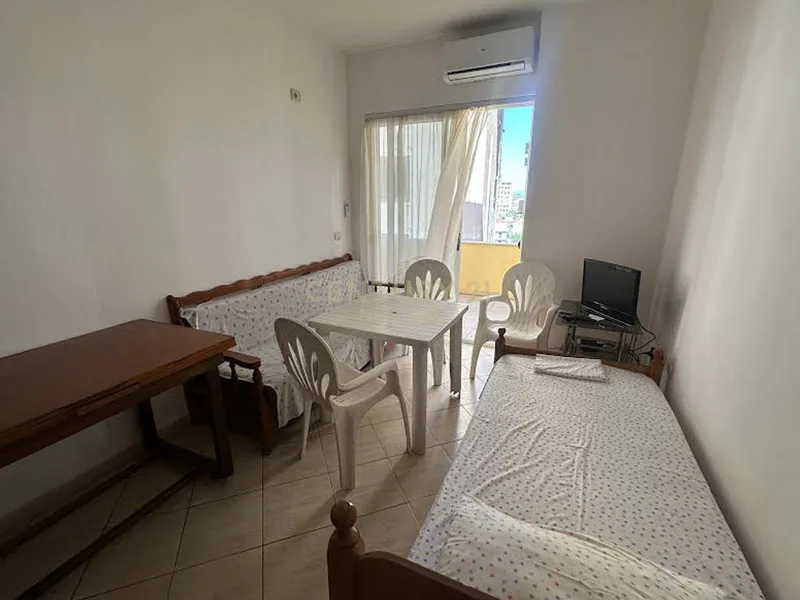Apartamento 2+1 frente al mar en venta