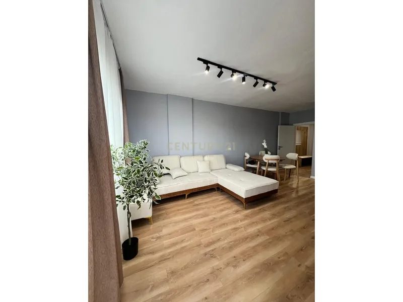 Apartamento 1+1 en venta en la playa